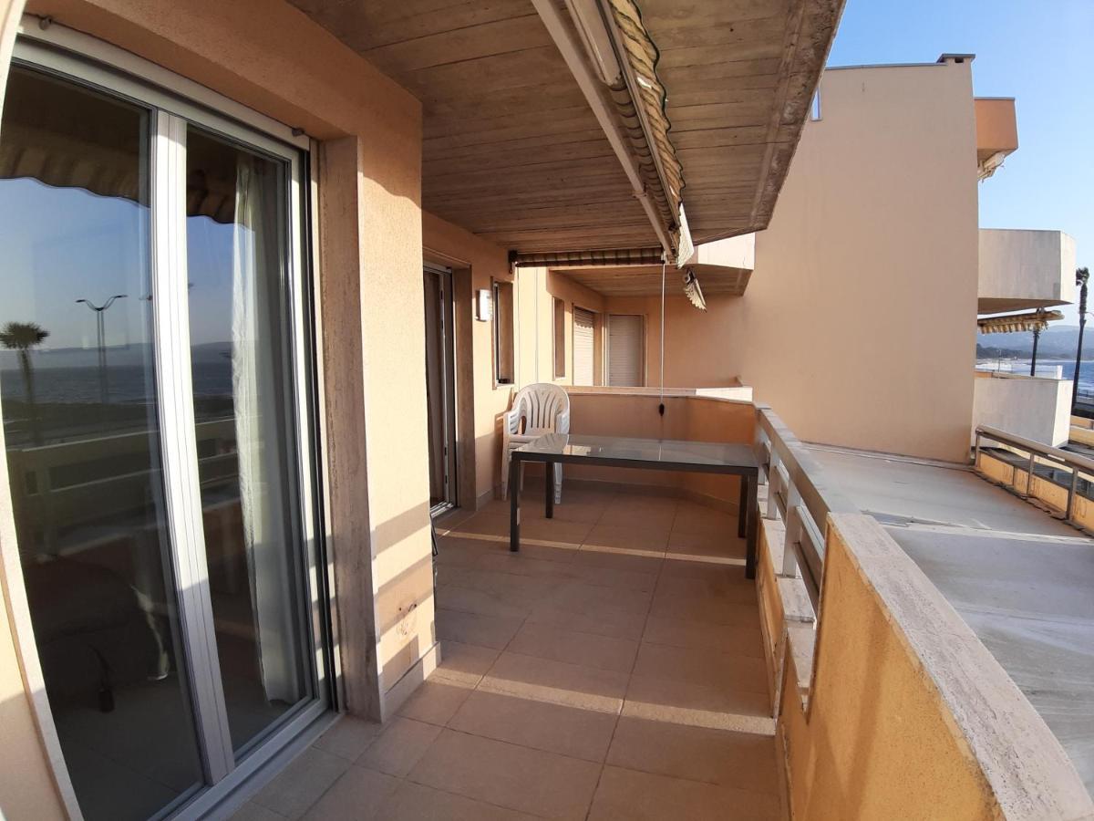 Appartement Cavalaire Face A La Mer Eksteriør bilde